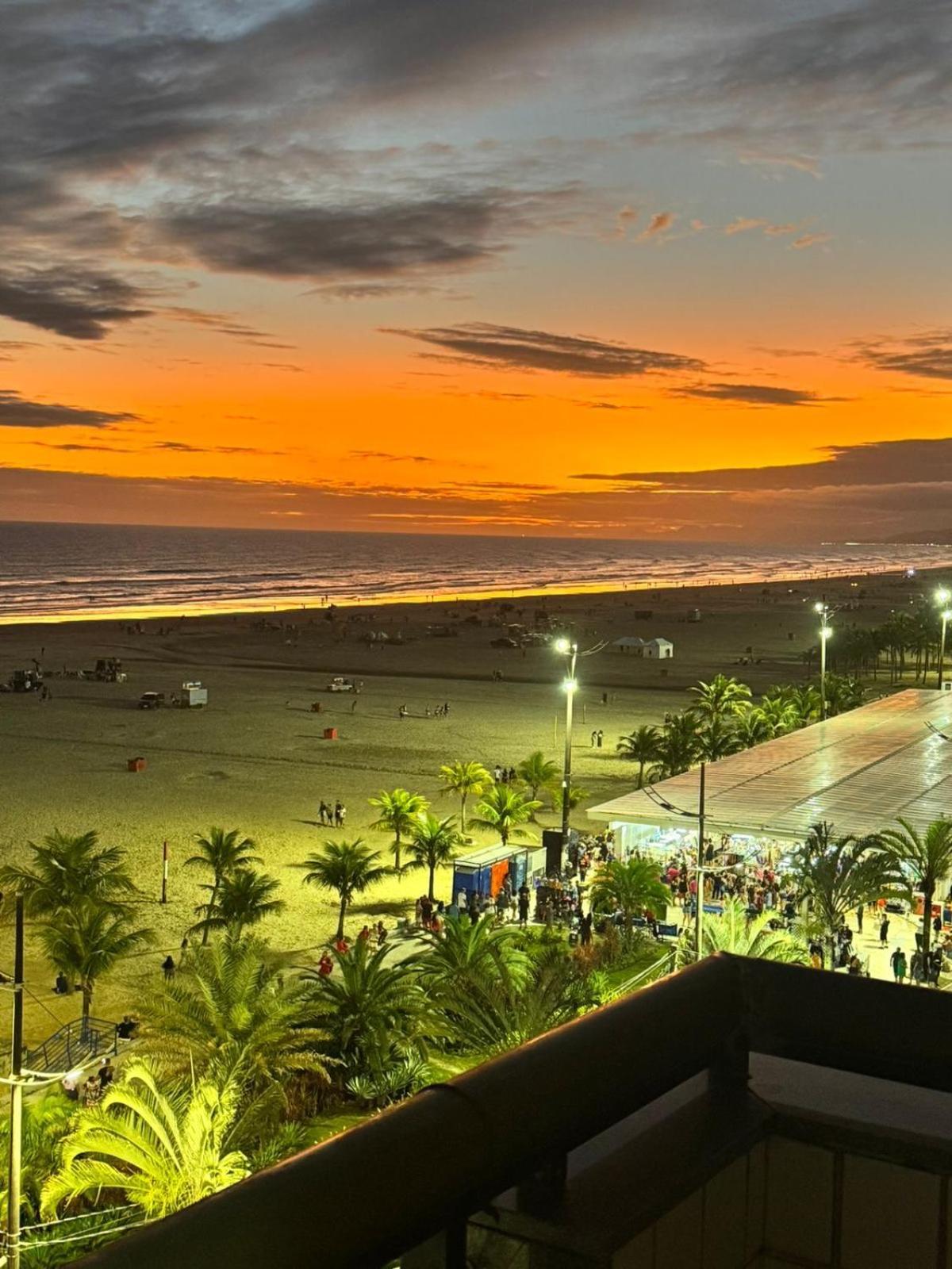 Guilhermina - Frente Pro Mar! Praia Grande  Extérieur photo